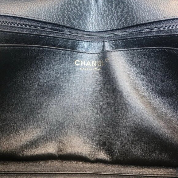 Authentic CHANEL JUMBO single flap black caviar leather shoulder bag 30cm - Picture 13 of 16